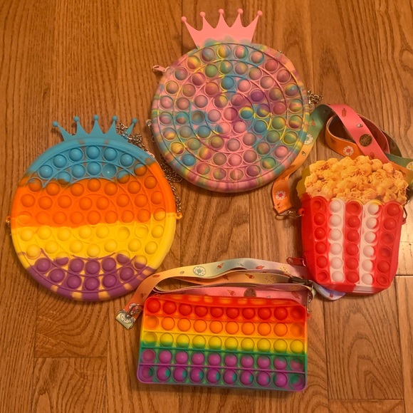 Pop-It Purses - Picture 1 of 9
